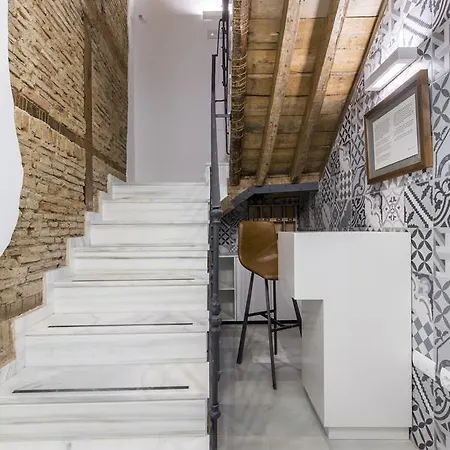 Shine Alcaiceria 4* Гранада