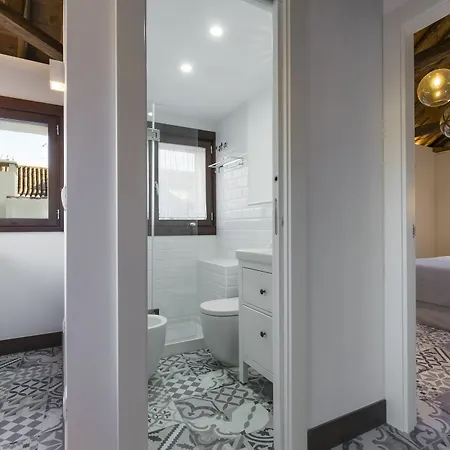Апарт-отель Shine Alcaiceria 4*